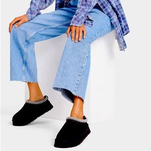 Talisman Ugg brand new no tags or box yours more than half price off